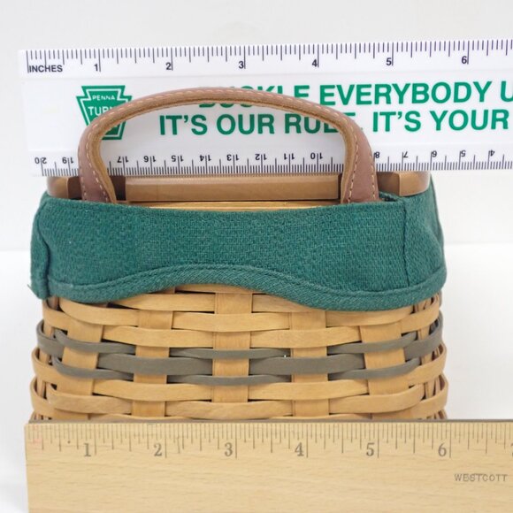 Longaberger 2002 Christmas Collection Ribbon basket. - Picture 8 of 8